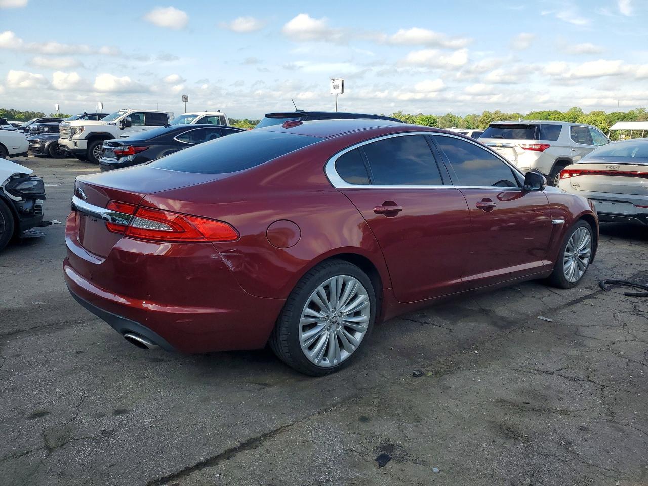 2012 Jaguar Xf Portfolio Red vin: SAJWA0HBXCLS43400