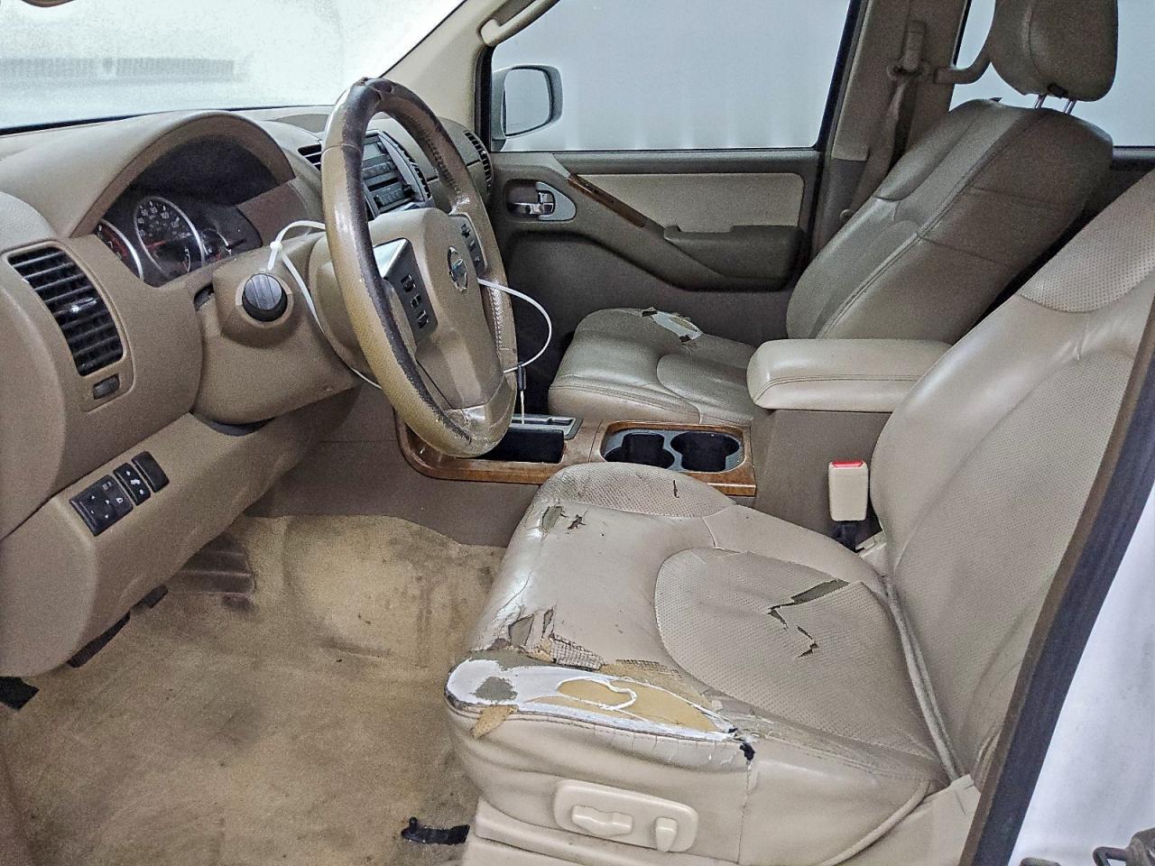 2006 Nissan Pathfinder Le Белый vin: 5N1AR18U26C635263