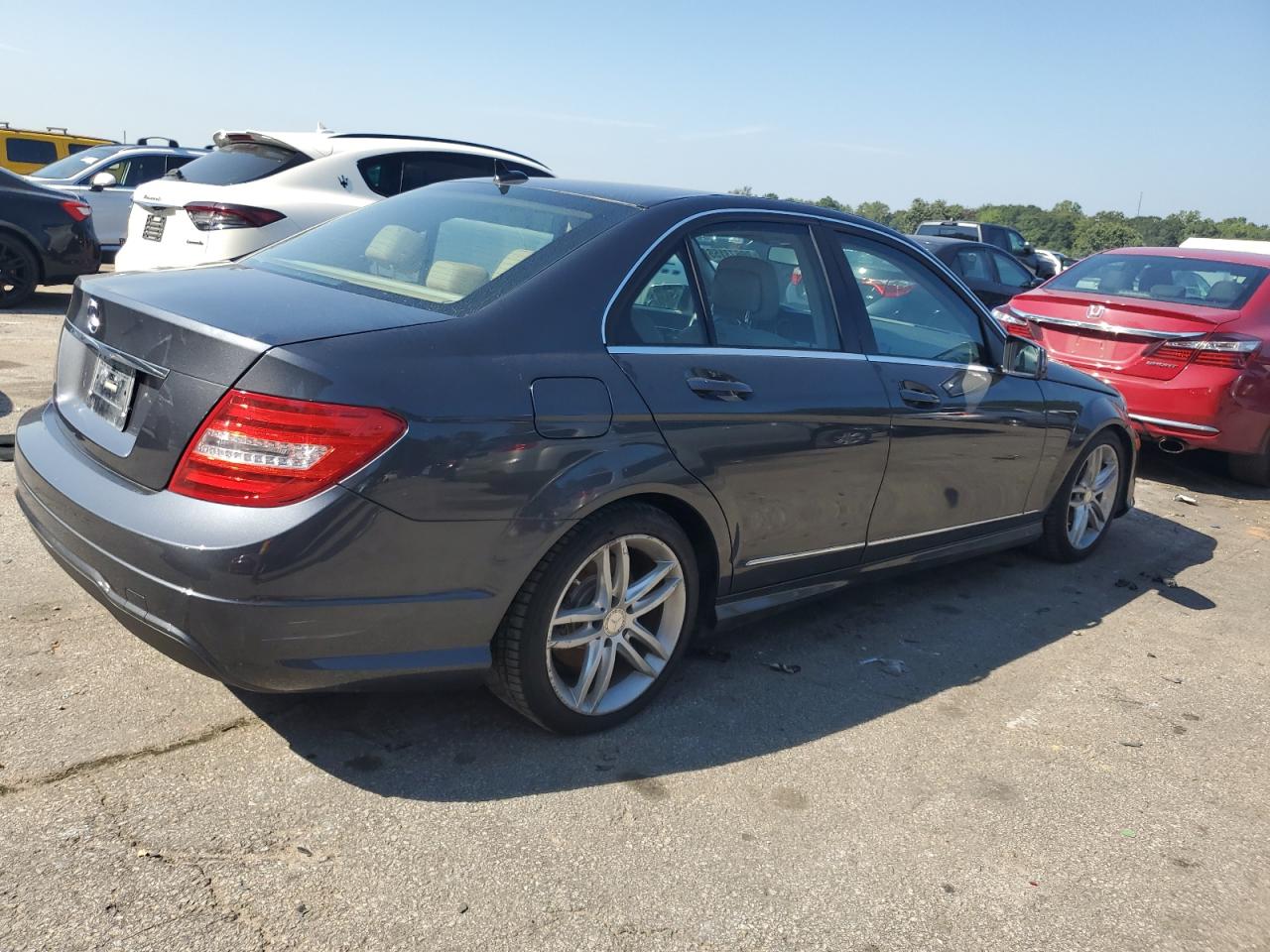 2013 Mercedes-benz C 250 Gray vin: WDDGF4HB5DR262209