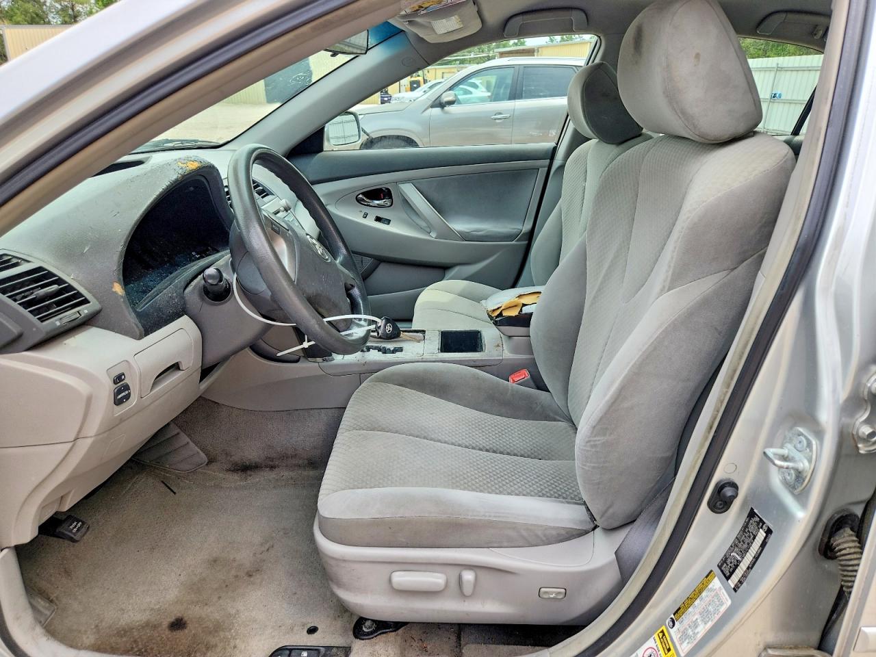 2007 Toyota Camry Le Silver vin: 4T1BE46K57U159816