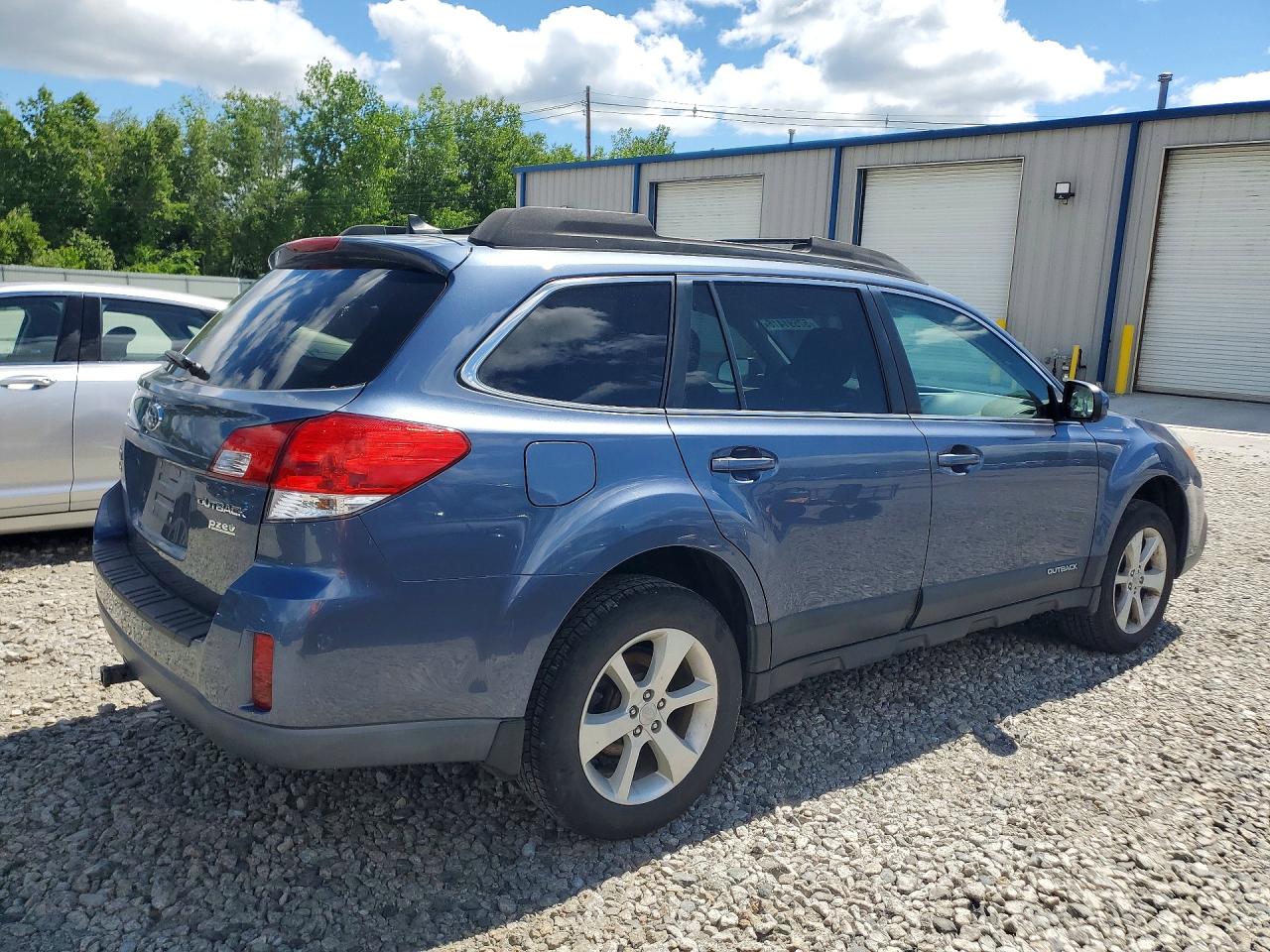 2014 Subaru Outback 2.5i Premium Blue vin: 4S4BRBCC6E3301941