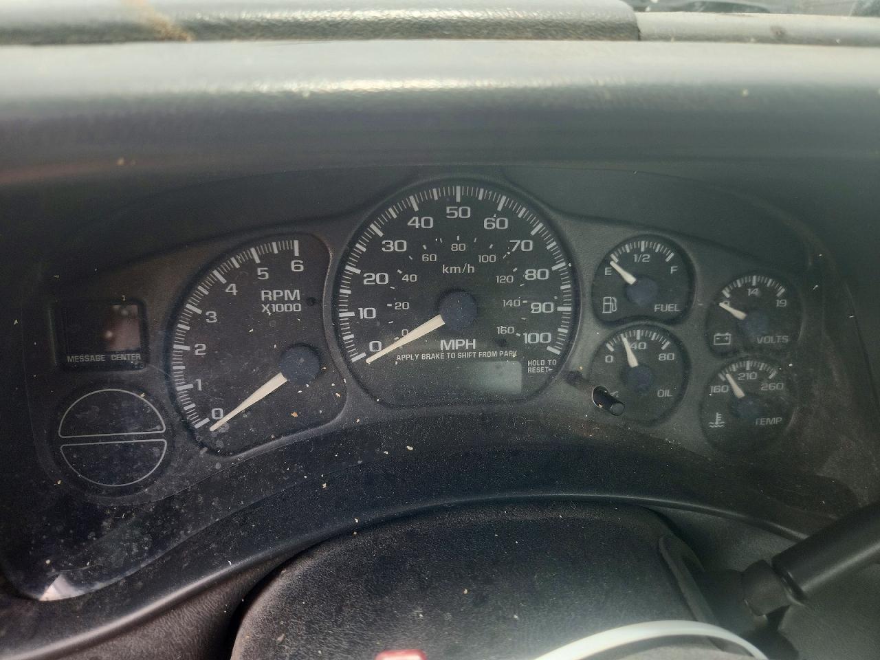 2002 Gmc New Sierra C1500 Red vin: 1GTEC14W22Z327757
