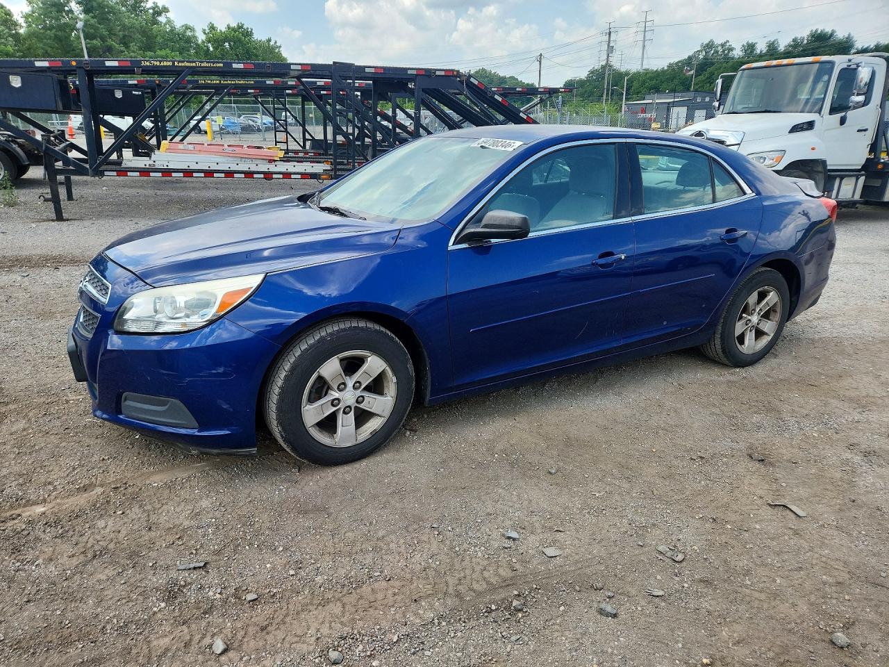 2013 Chevrolet Malibu Ls Blue vin: 1G11B5SA2DU104384