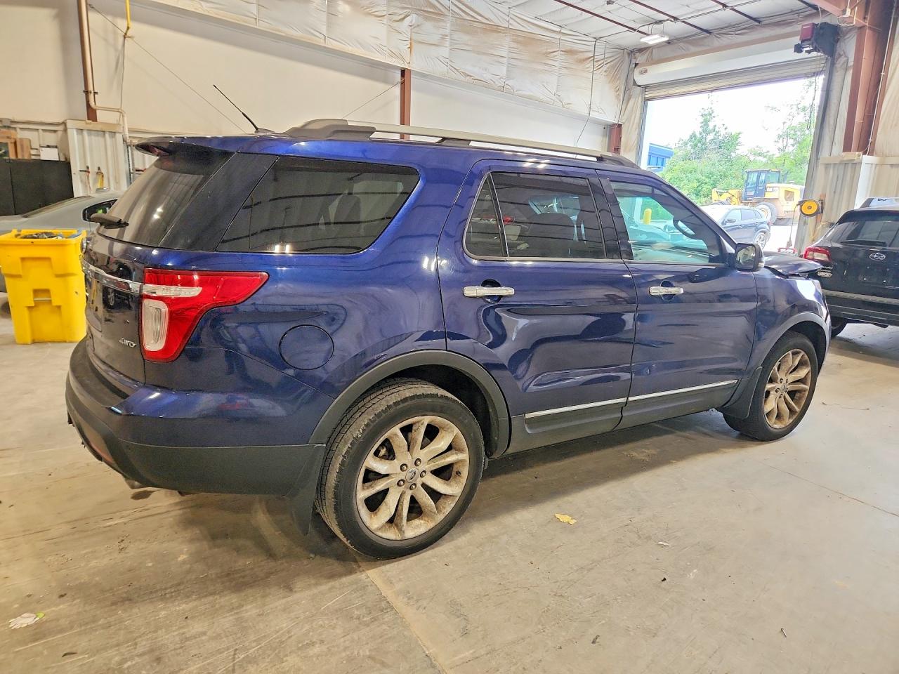 2011 Ford Explorer Xlt Blue vin: 1FMHK8D85BGA30824