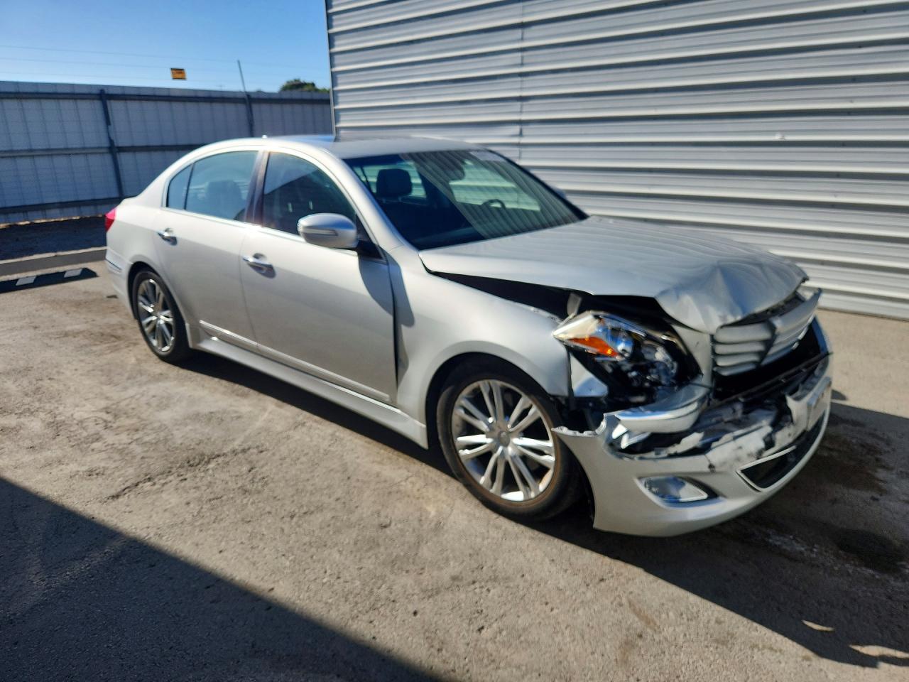 2012 Hyundai Genesis 3.8l Silver vin: KMHGC4DD8CU169833