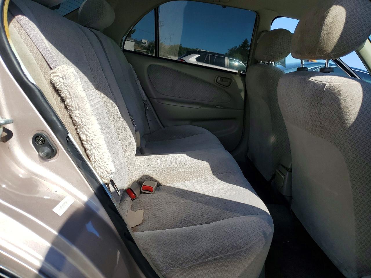 1999 Toyota Corolla Ve Cream vin: 1NXBR12E1XZ221974