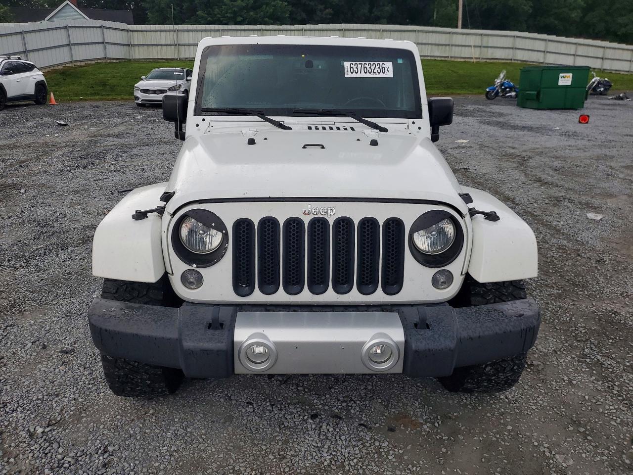 2015 Jeep Wrangler Unlimited Sahara Белый vin: 1C4BJWEG6FL624777