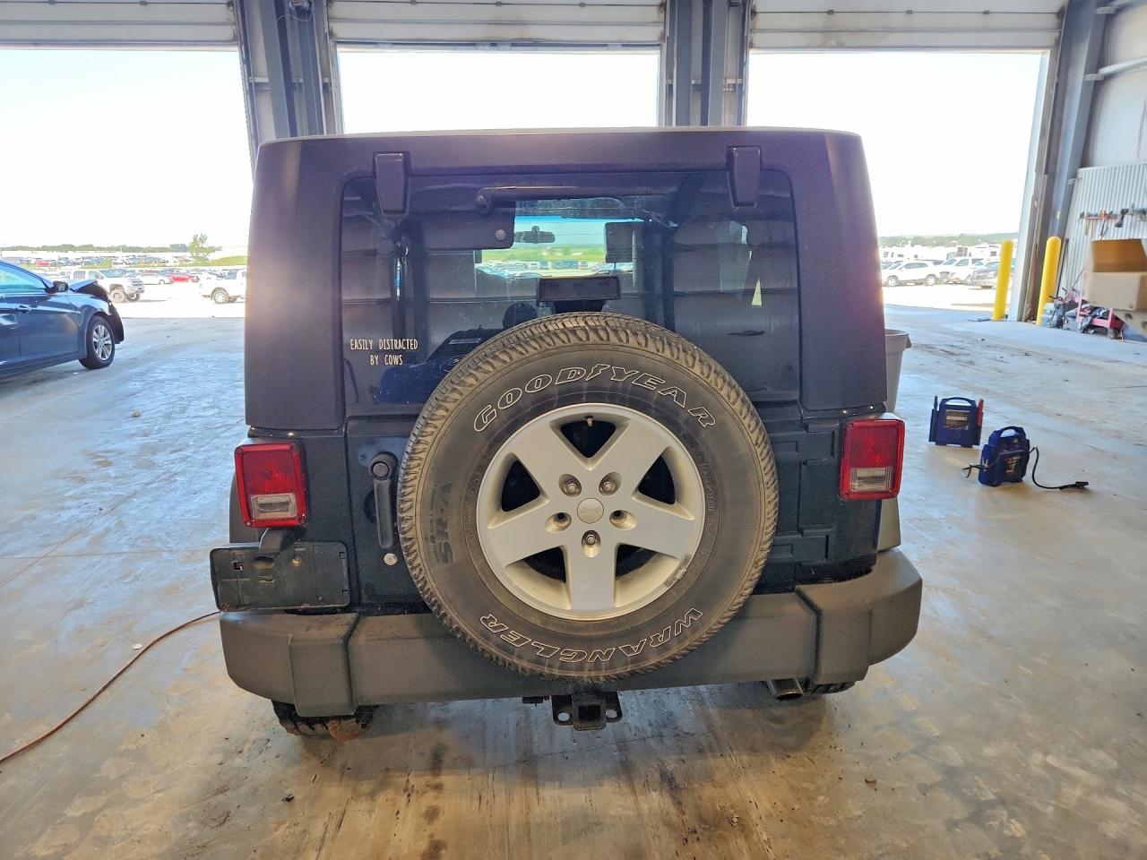2010 Jeep Wrangler Unlimited Sport Черный vin: 1J4BA3H11AL145806