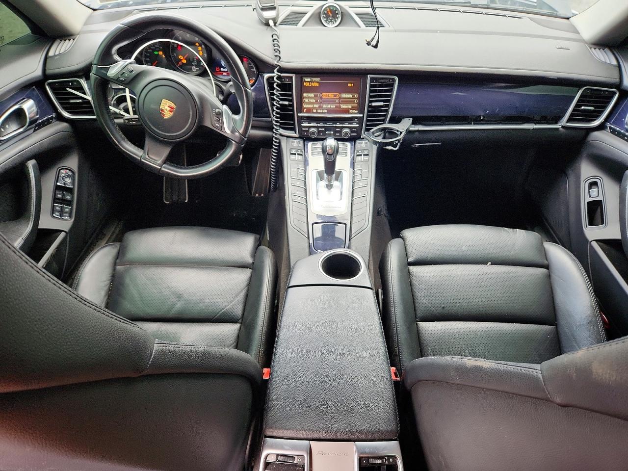 2015 Porsche Panamera 2 Черный vin: WP0AA2A7XFL003312