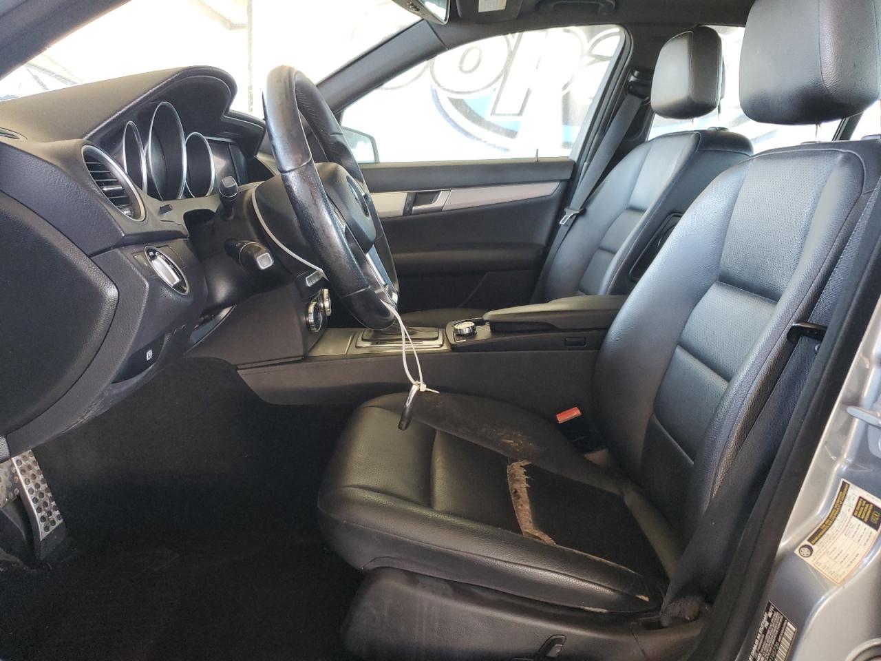 2012 Mercedes-benz C 250 Silver vin: WDDGF4HB1CR195736