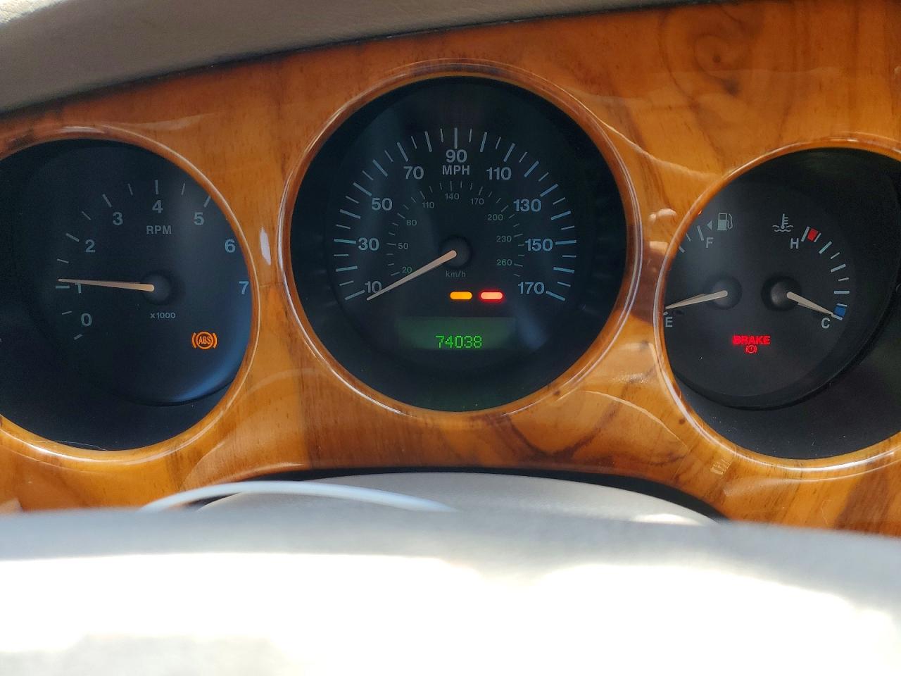 2000 Jaguar Xk8 Tan vin: SAJJA42C0YNA02298