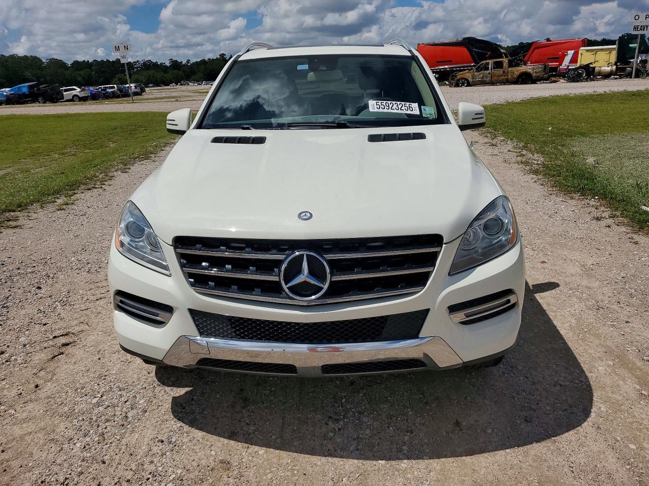 2013 Mercedes-benz Ml 350 4matic White vin: 4JGDA5HB3DA249194