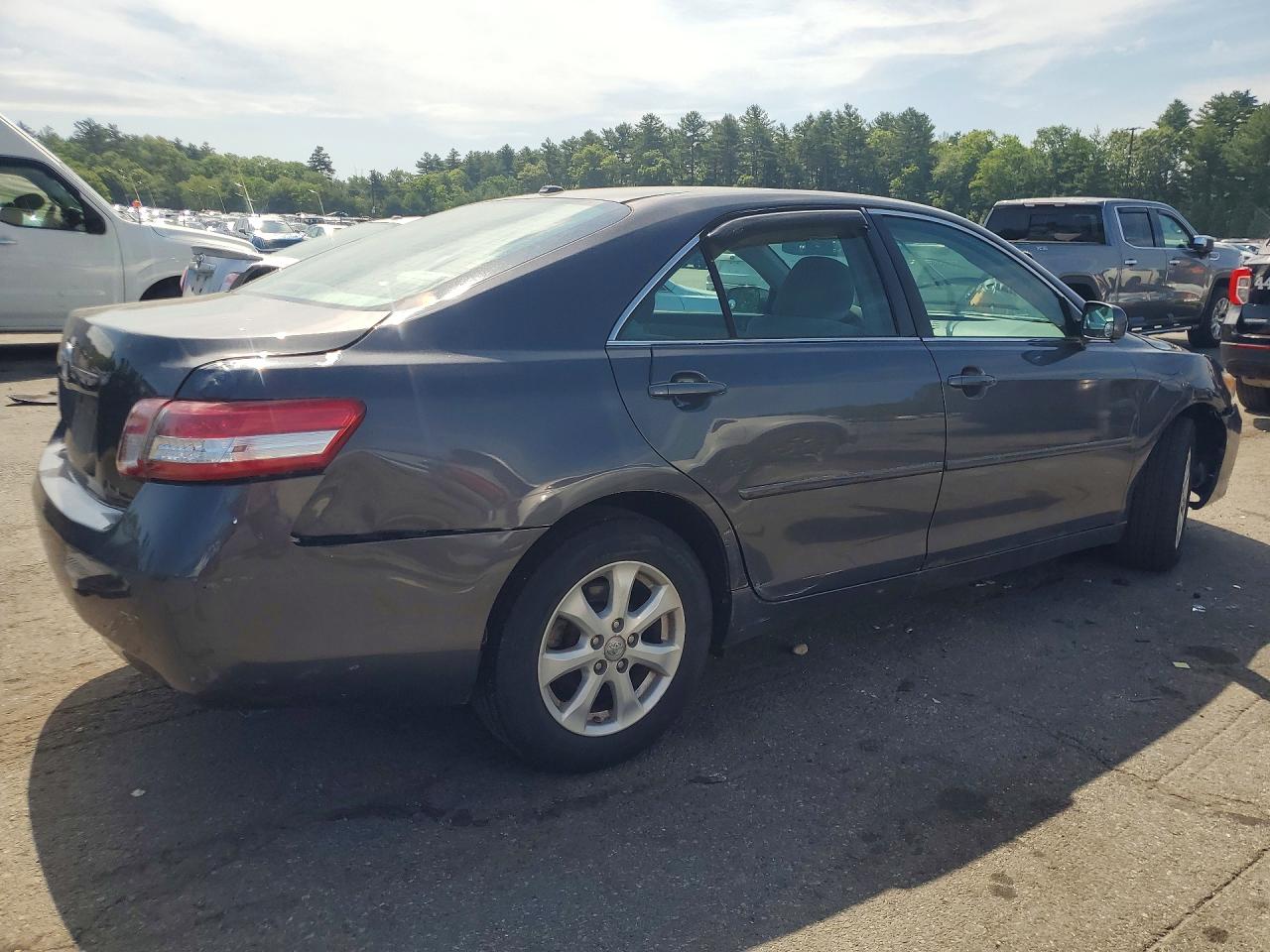 2011 Toyota Camry Le Charcoal vin: 4T4BF3EK5BR133398