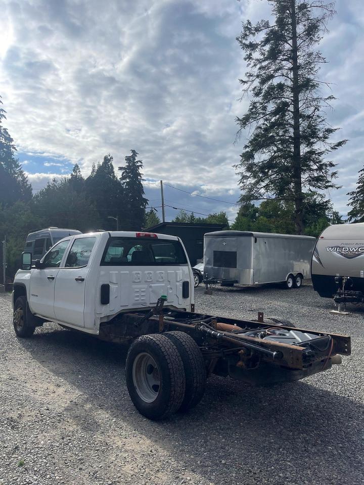 2015 Gmc Sierra K3500 White vin: 1GD421C80FF152235