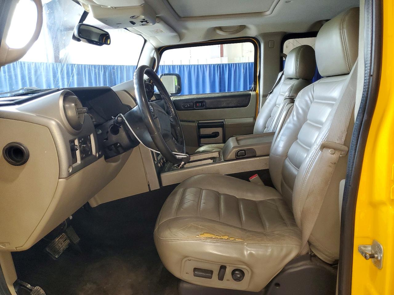 2003 Hummer H2 Yellow vin: 5GRGN23U83H141588