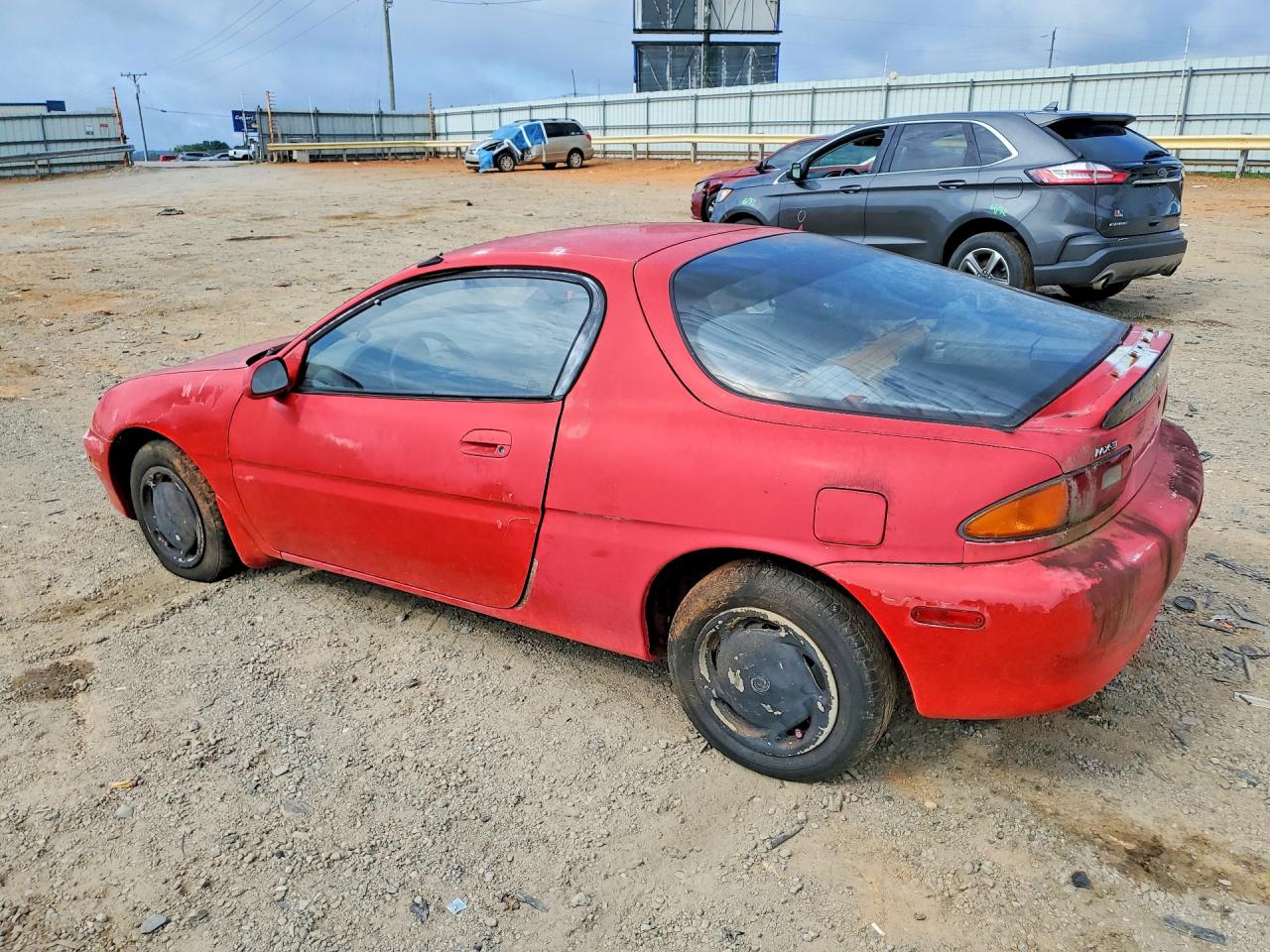 1993 Mazda Mx-3 Red vin: JM1EC4310P0229717