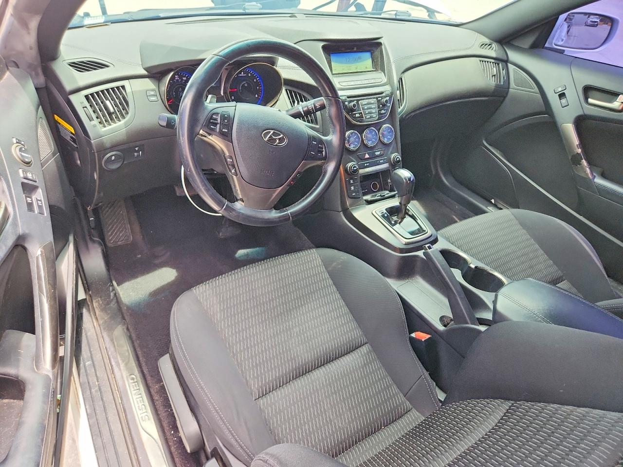2013 Hyundai Genesis Coupe 2.0t White vin: KMHHT6KD8DU108292