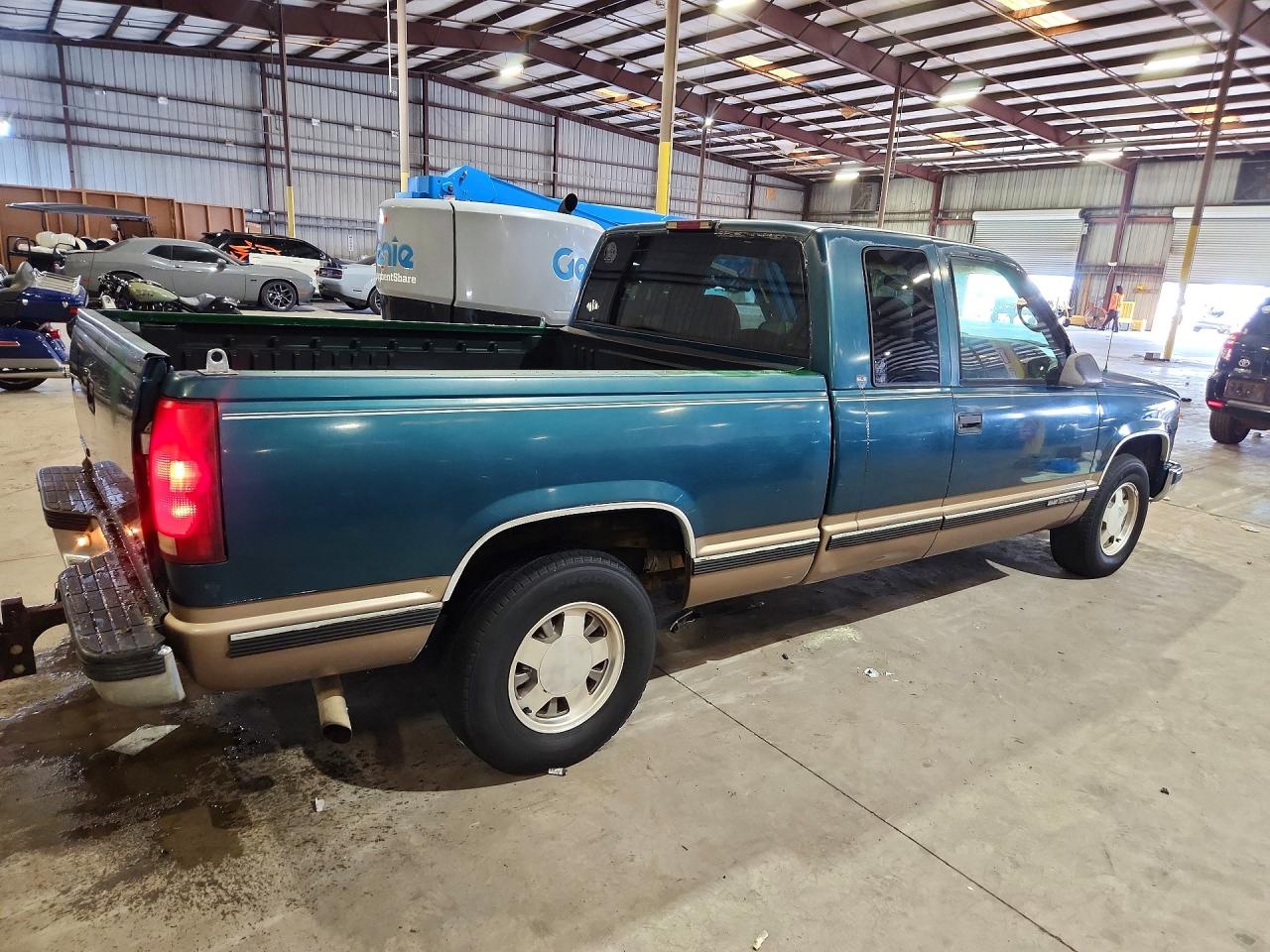 1998 Gmc Sierra C1500 Зеленый vin: 1GTEC19R9WE551124