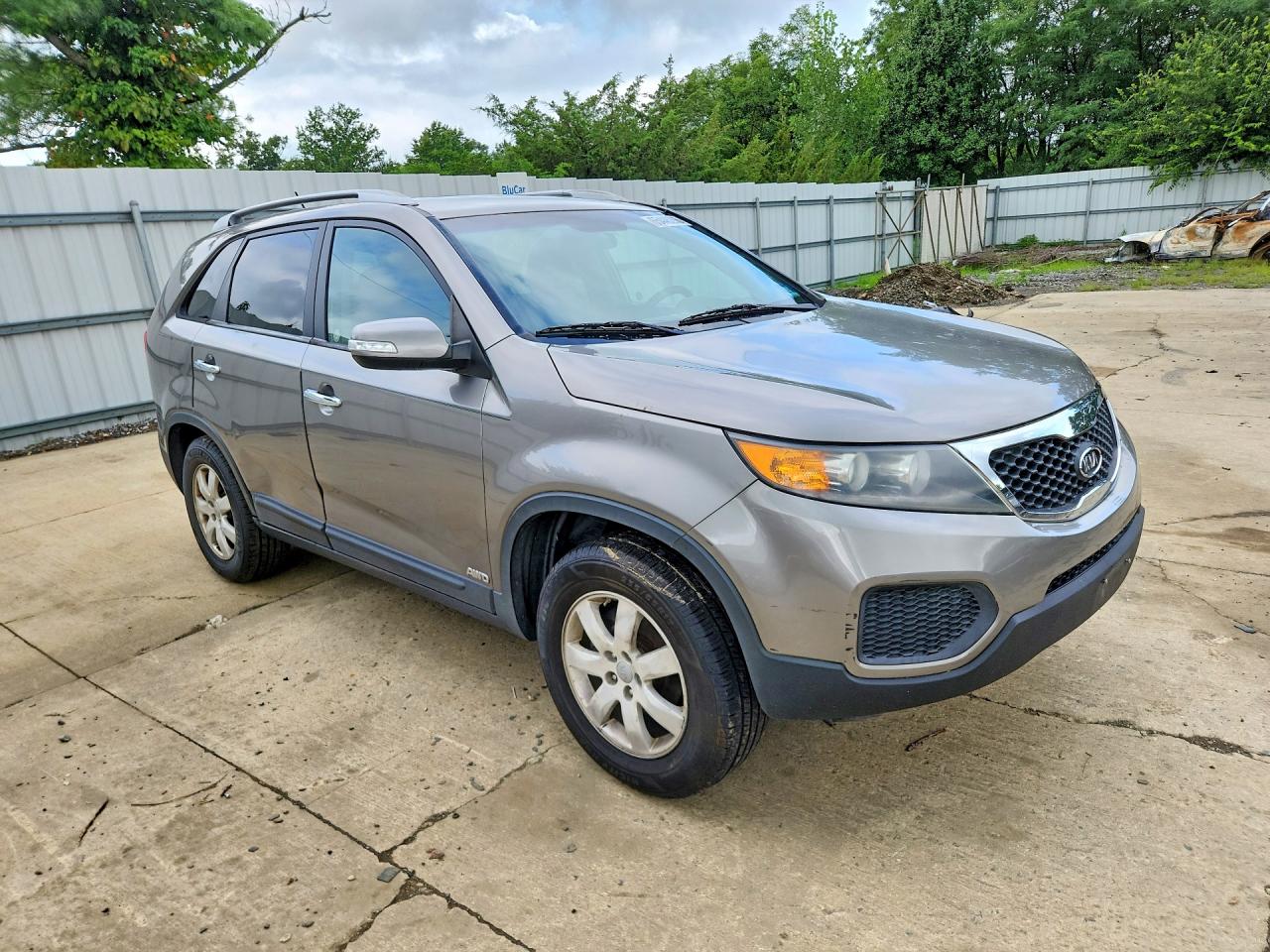 2013 Kia Sorento Lx Gray vin: 5XYKTDA25DG348772