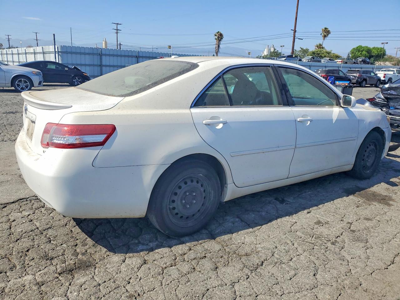 2010 Toyota Camry Le White vin: 4T4BF3EK7AR023466