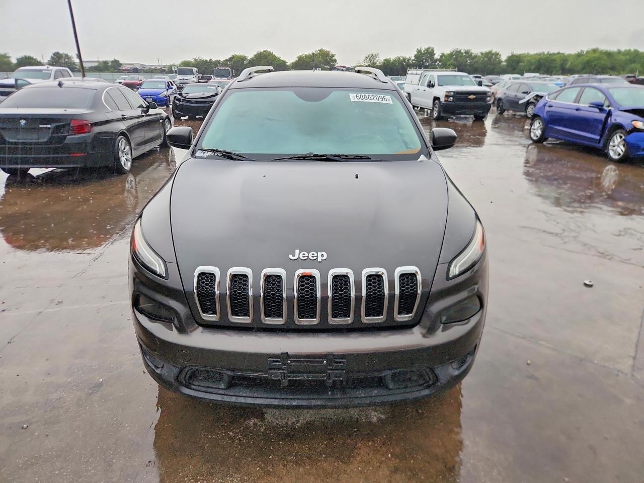 2015 Jeep Cherokee Latitude Gray vin: 1C4PJMCB9FW523832
