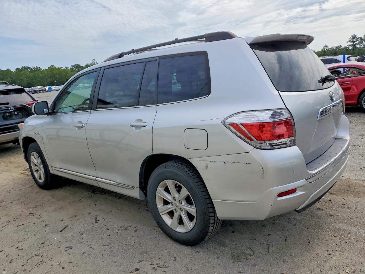 2011 Toyota Highlander Hybrid Silver vin: JTEBC3EH8B2001903