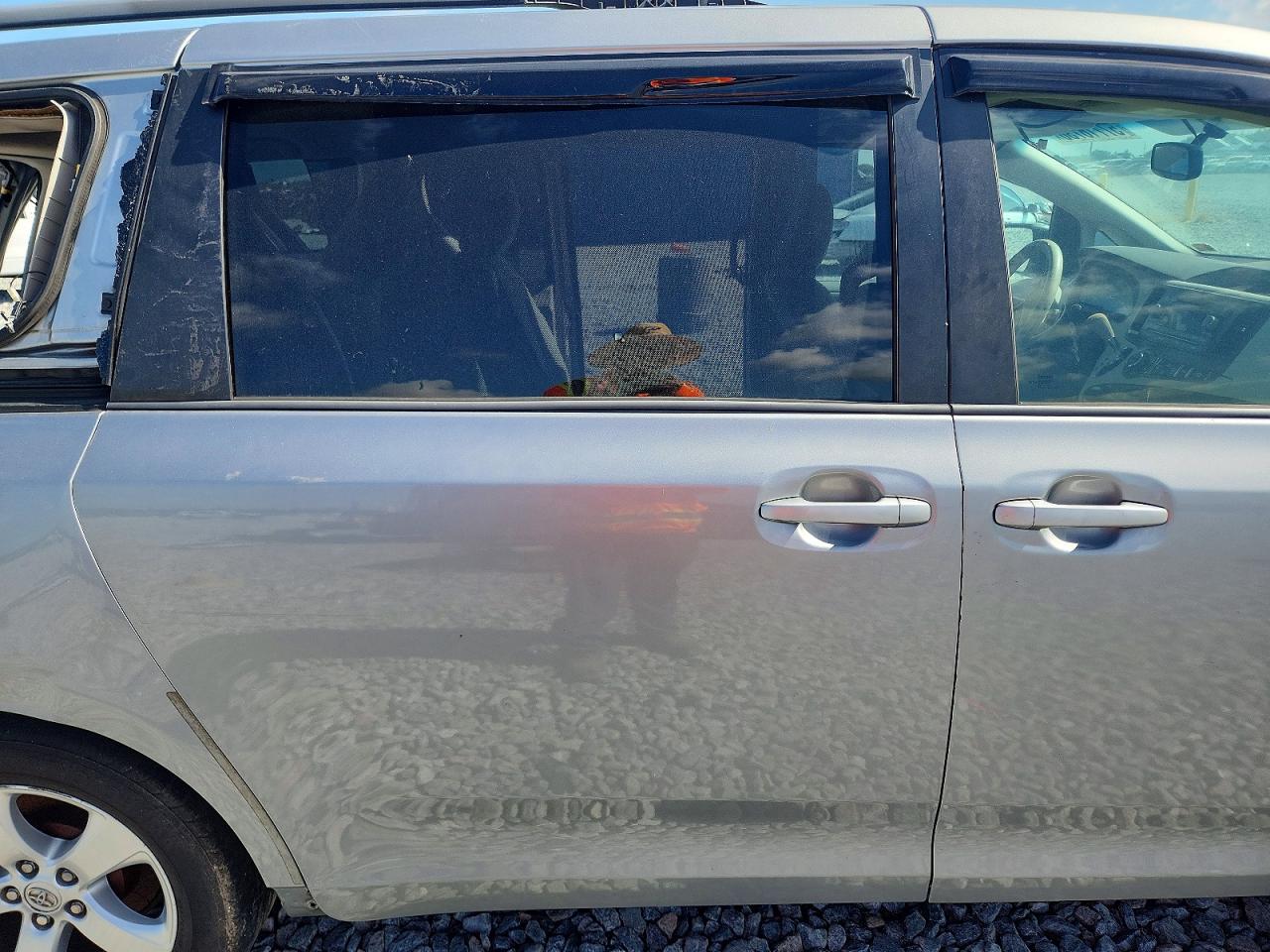 2015 Toyota Sienna Sport Silver vin: 5TDXK3DC4FS598694