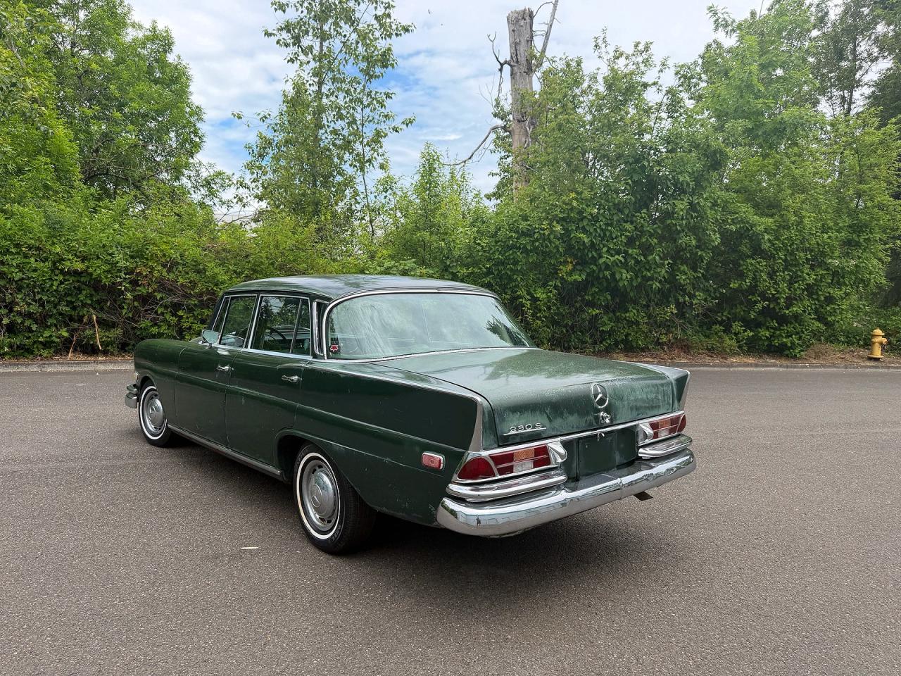 1968 Mercedes-benz 230s Automatic Green vin: 11101012108481