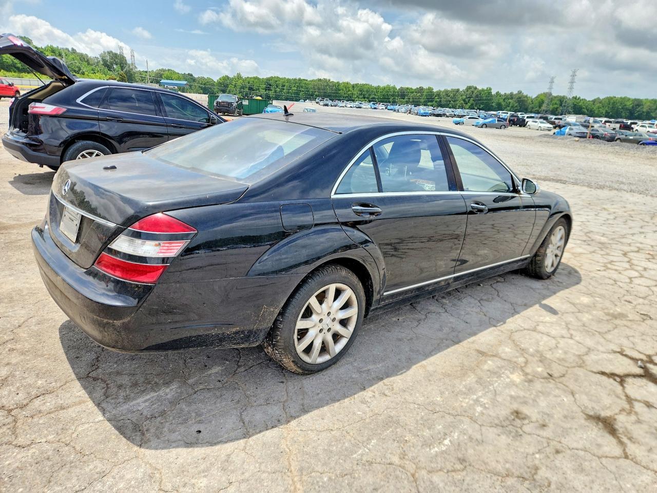2007 Mercedes-benz S 550 Black vin: WDDNG71XX7A058083