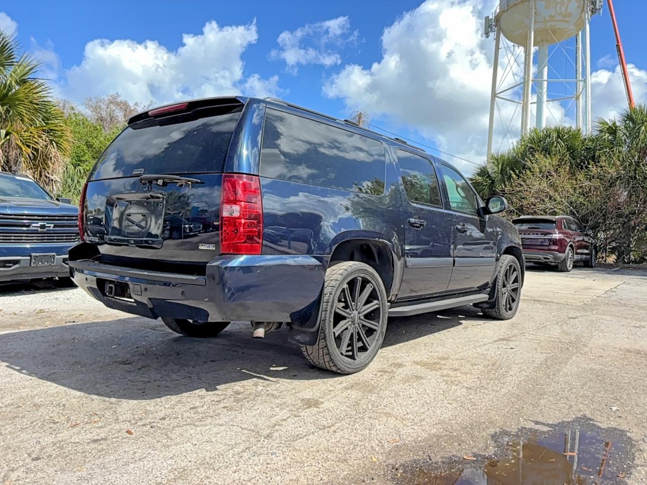 2007 Chevrolet Suburban K1500 Blue vin: 1GNFK16377J321296