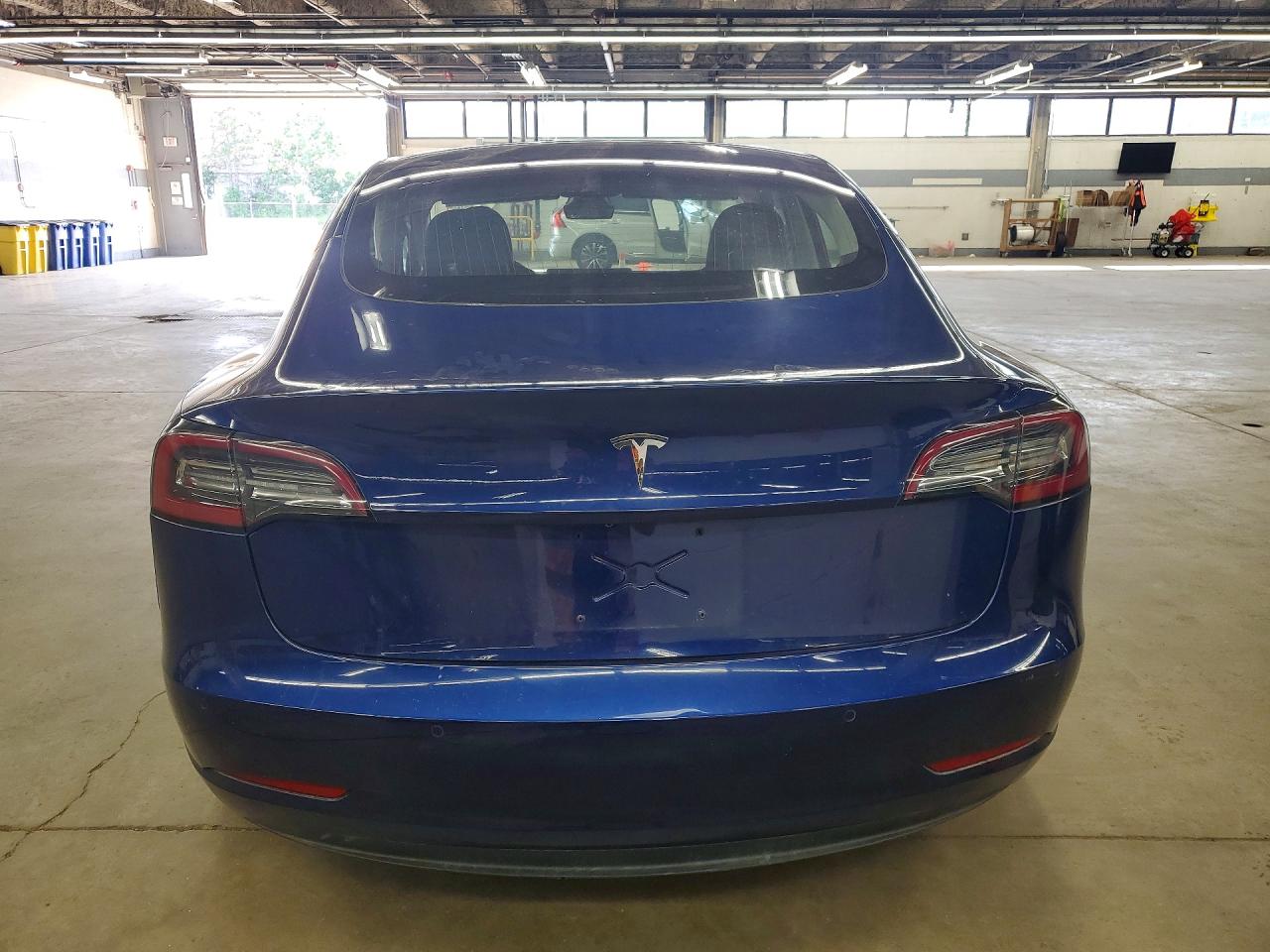 2018 Tesla Model 3 Синий vin: 5YJ3E1EA0JF008155