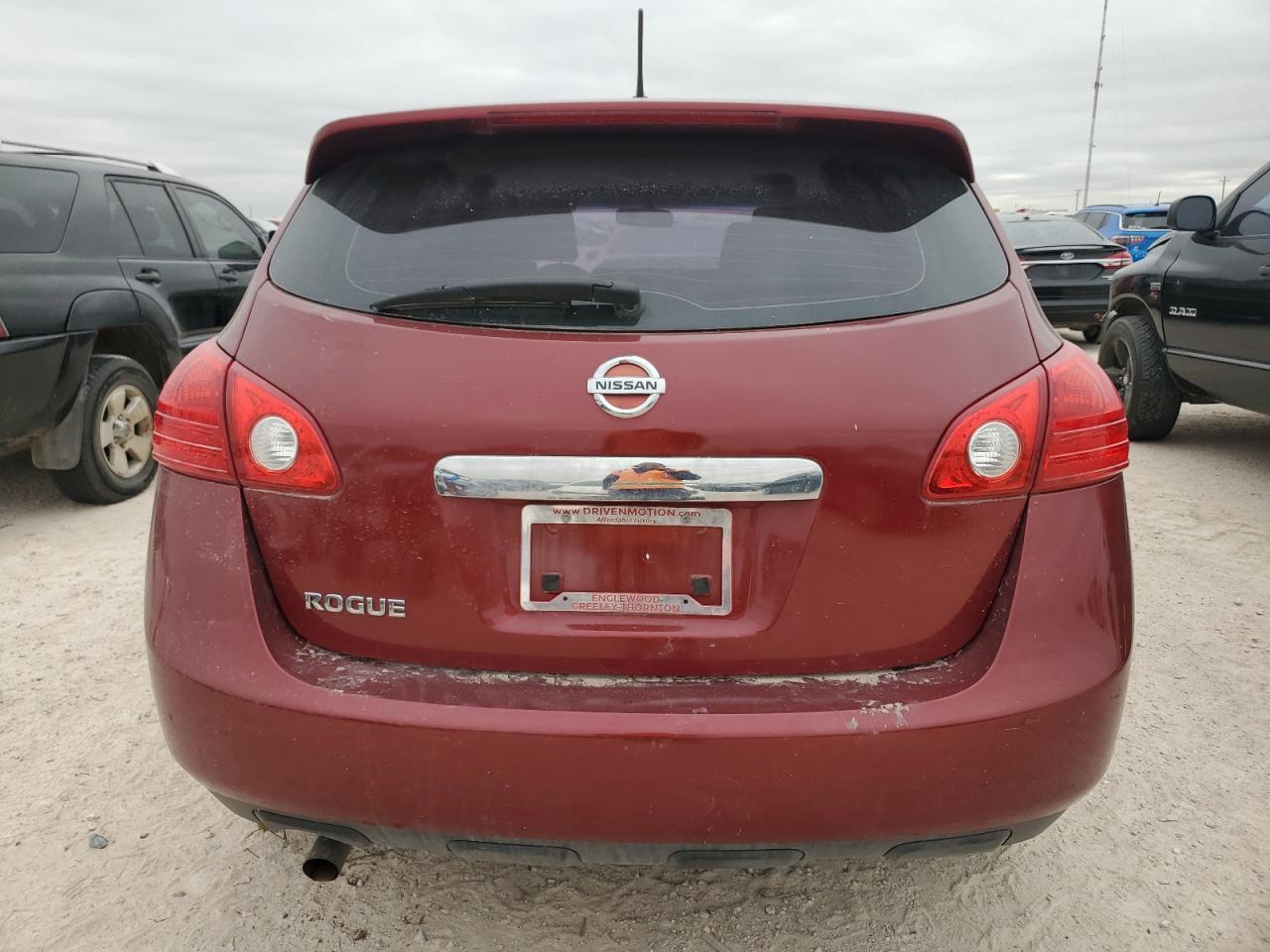 2011 Nissan Rogue S Red vin: JN8AS5MT5BW157852