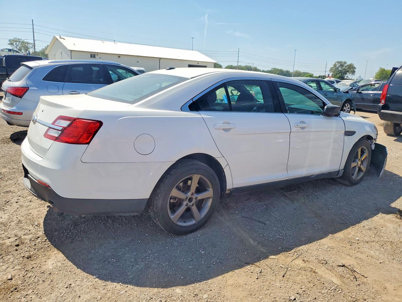 2015 Ford Taurus Police Interceptor White vin: 1FAHP2L82FG102336