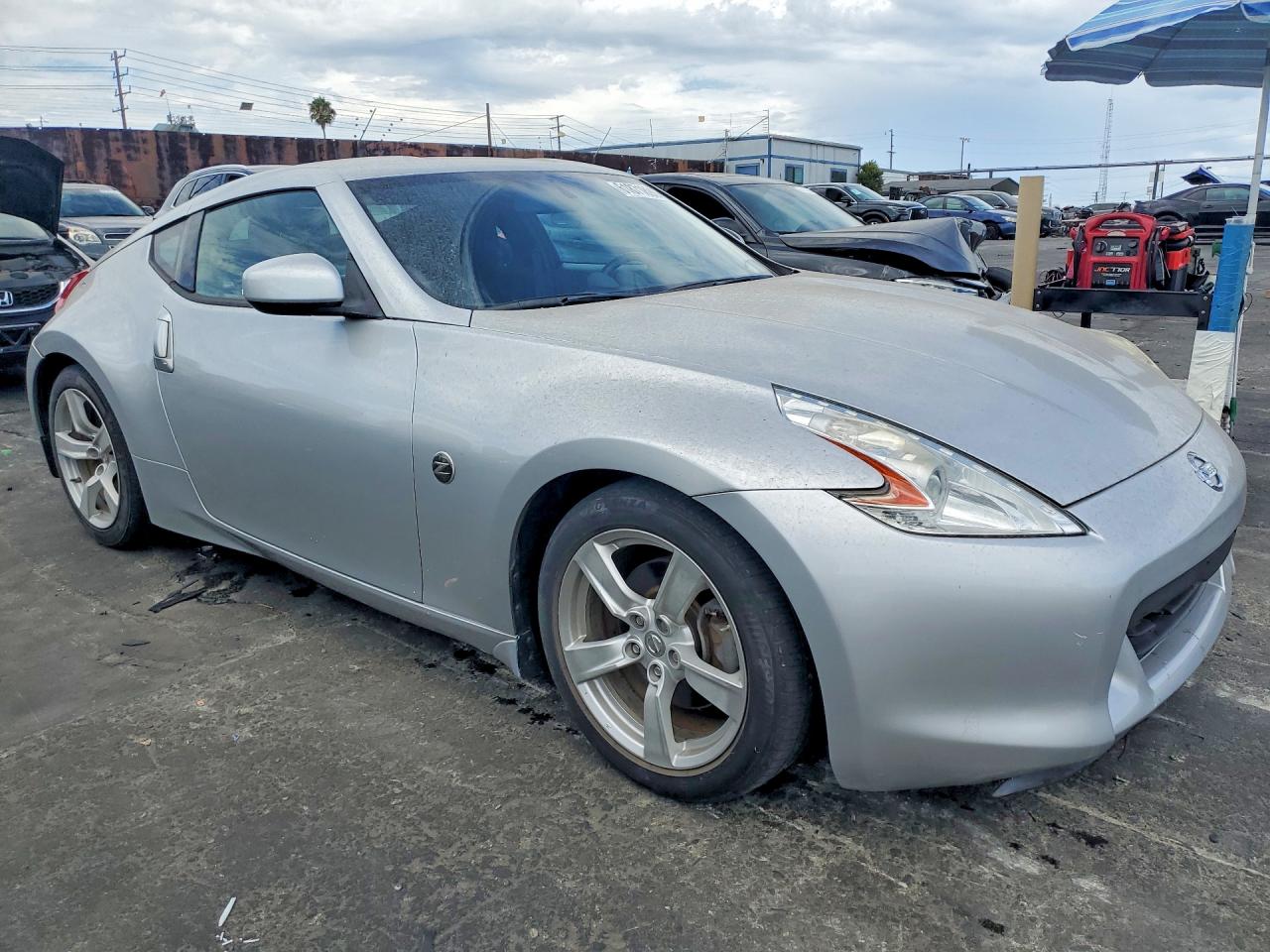 2011 Nissan 370z Base Silver vin: JN1AZ4EH1BM551116