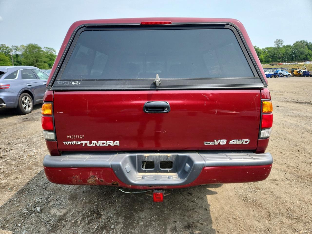 2002 Toyota Tundra Access Cab Limited Red vin: 5TBBT48122S290609