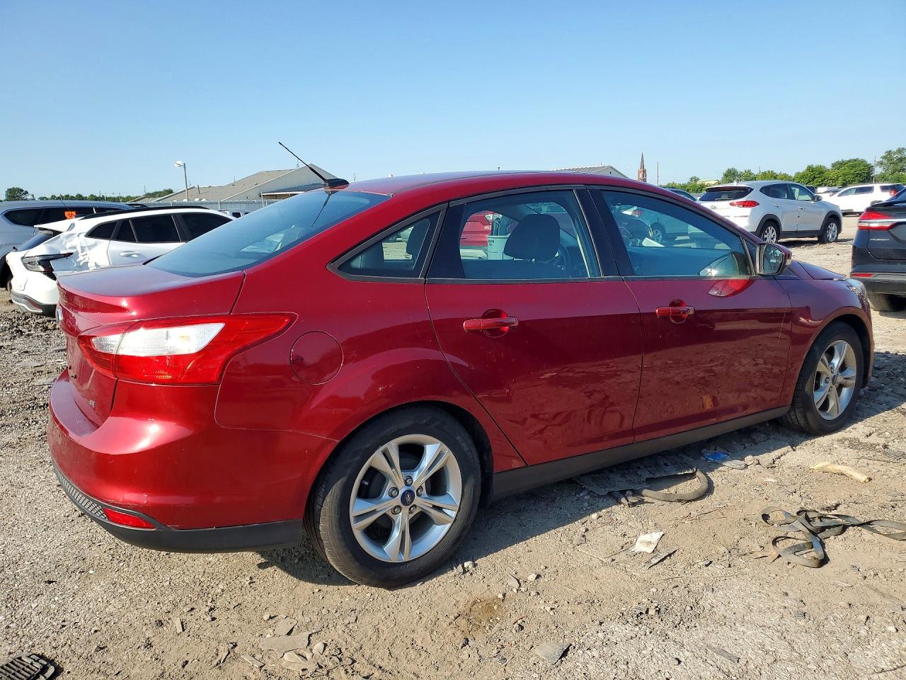 2014 Ford Focus Se Red vin: 1FADP3F21EL136382