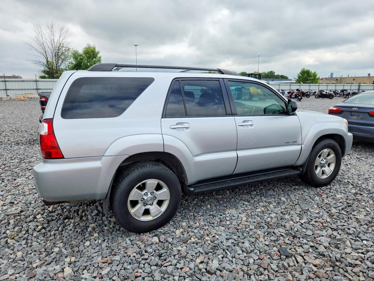 2007 Toyota 4runner Sr5 Silver vin: JTEBU14RX70118820
