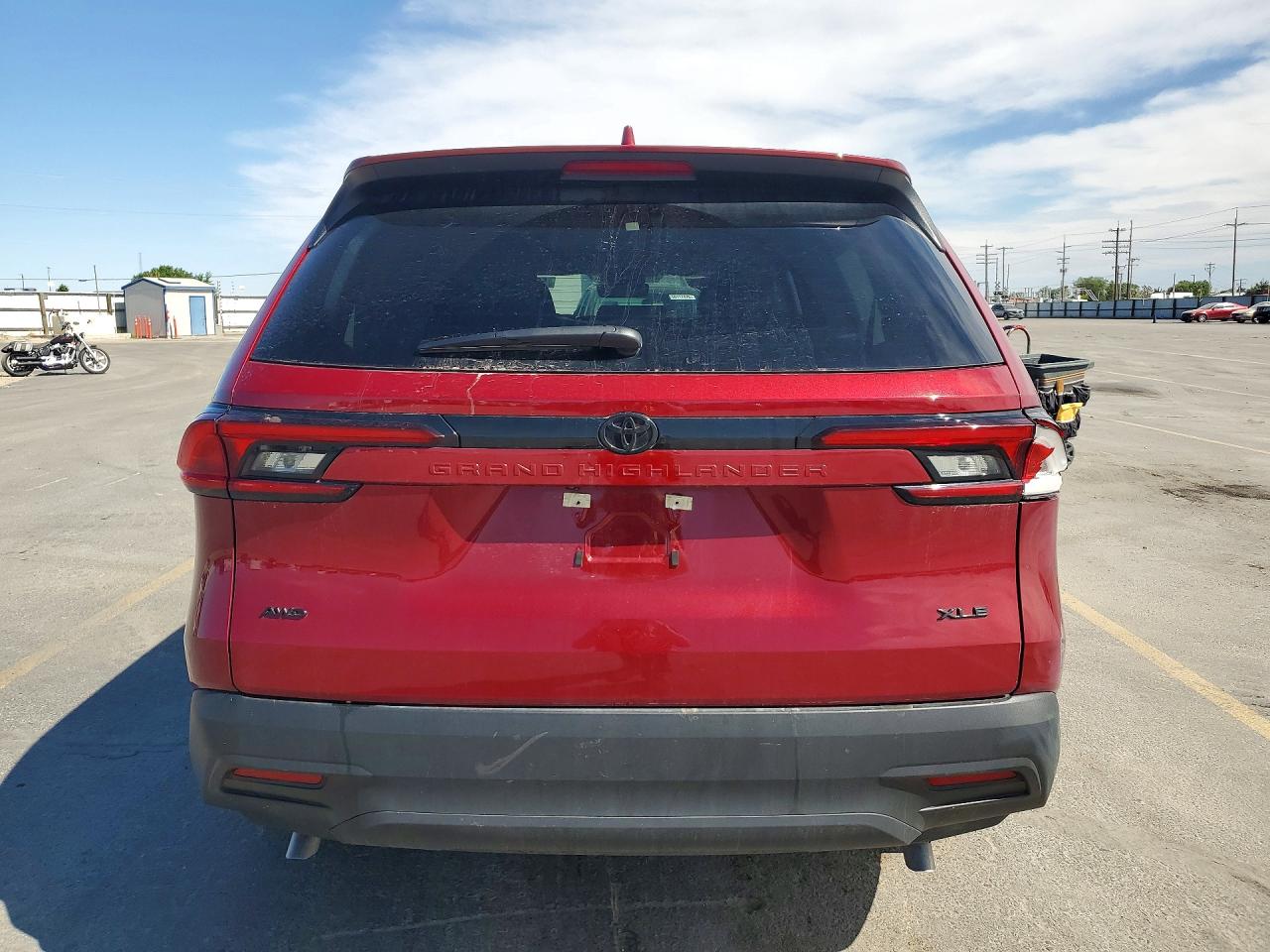 2025 Toyota Grand Highlander Xle Red vin: 5TDAAAB52SS100262