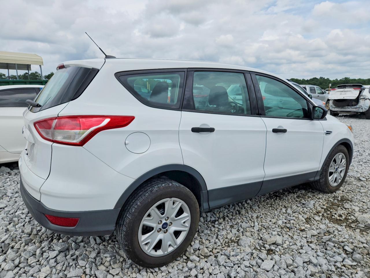 2015 Ford Escape S White vin: 1FMCU0F7XFUC85616