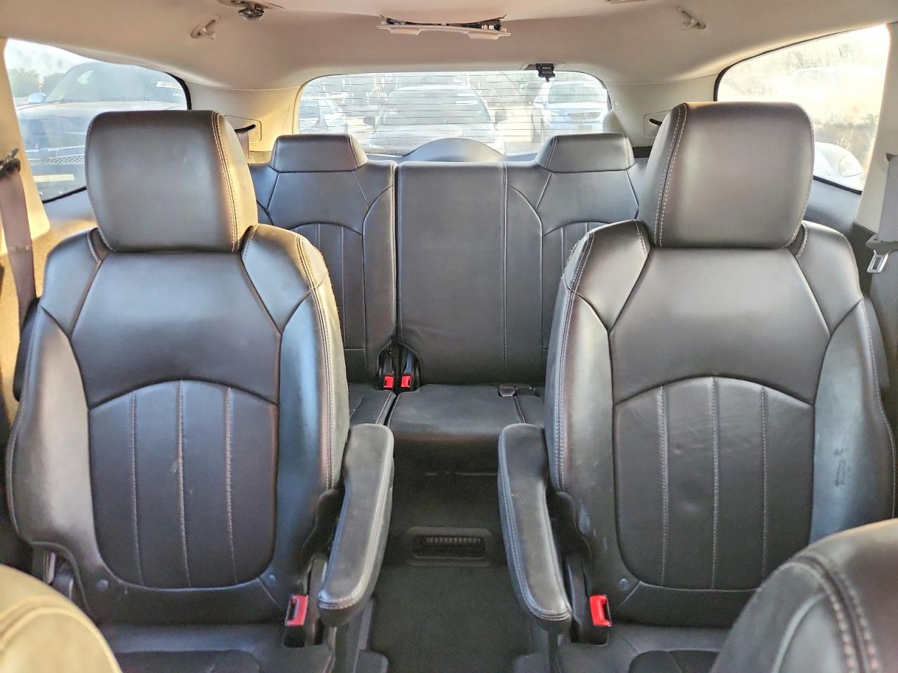 2015 Buick Enclave Silver vin: 5GAKRBKD7FJ354774