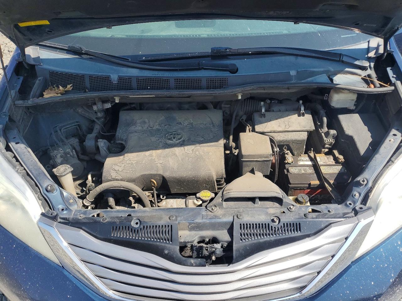 2011 Toyota Sienna Xle 8-passenger Blue vin: 5TDYK3DC1BS093596