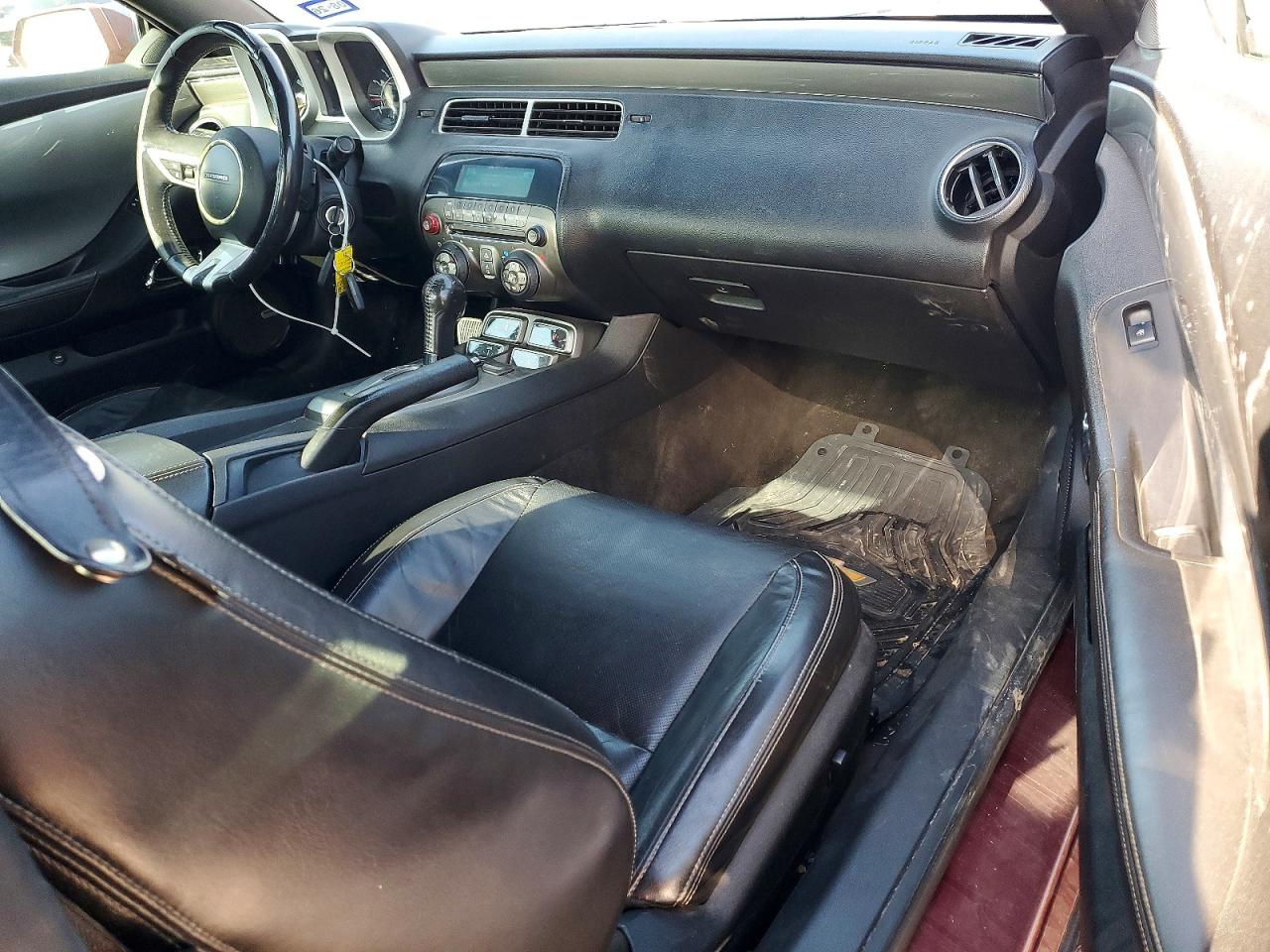 2010 Chevrolet Camaro Burgundy vin: 2G1FC1EV8A9197897