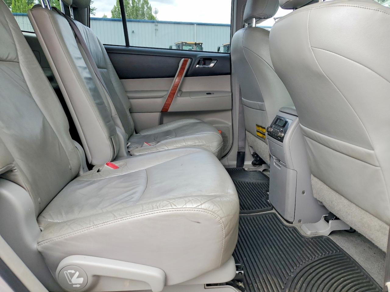 2009 Toyota Highlander Limited White vin: JTEES42A192144375