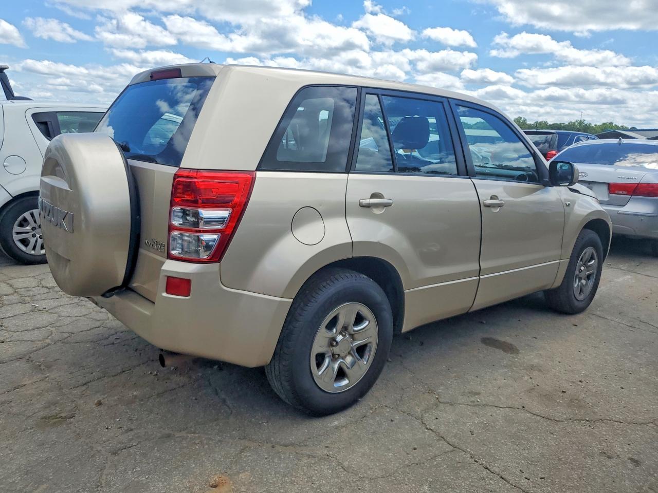 2008 Suzuki Grand Vitara Gold vin: JS3TE941784100124