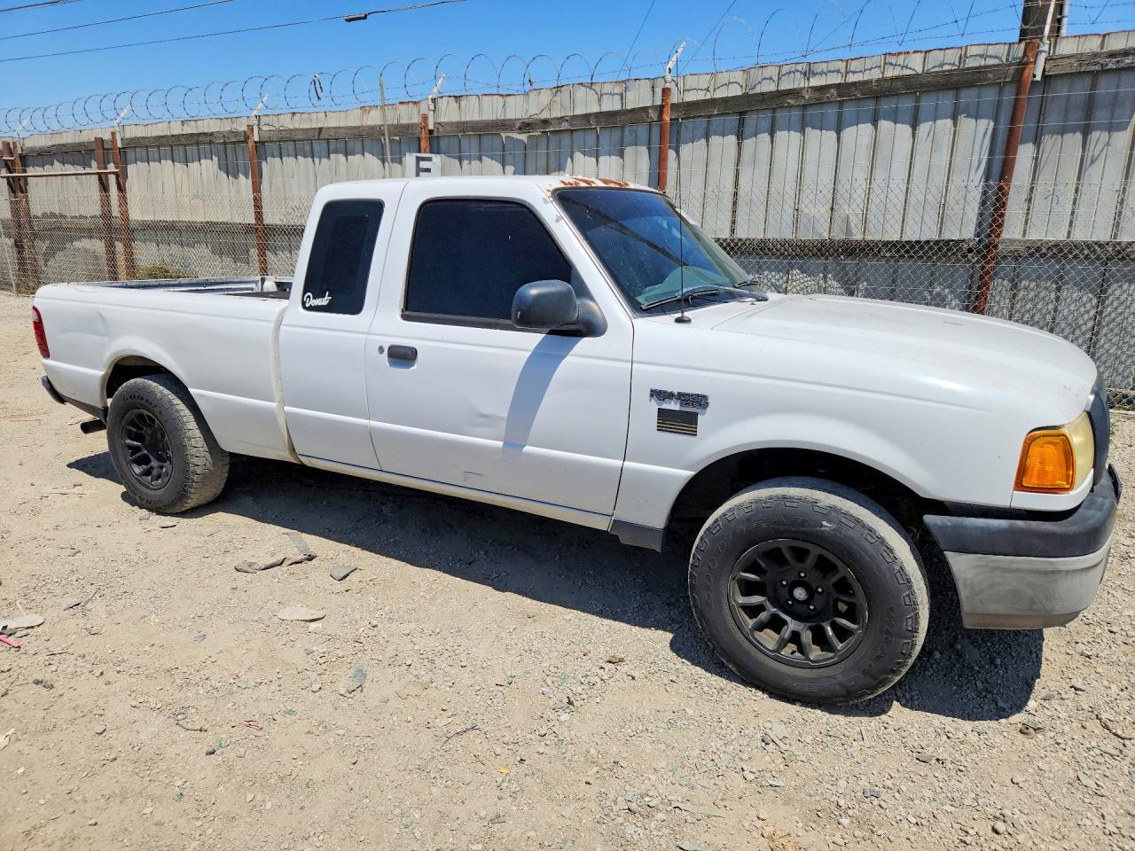 2005 Ford Ranger Super Cab White vin: 1FTYR44U65PA99726