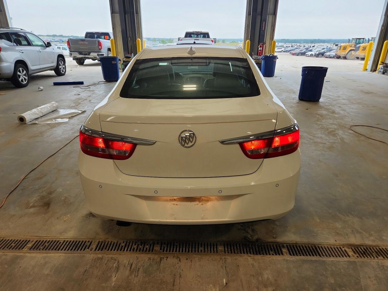 2015 Buick Verano Convenience White vin: 1G4PR5SK9F4198431
