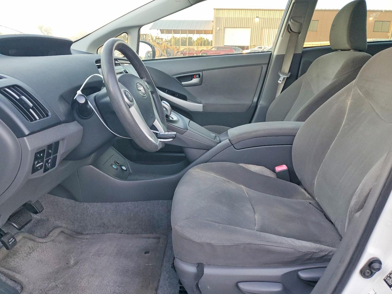 2011 Toyota Prius Two White vin: JTDKN3DU2B0279169