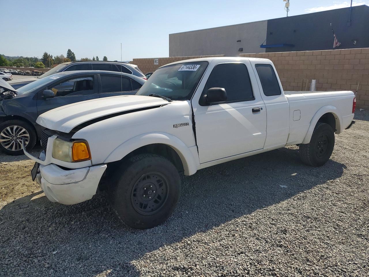 2002 Ford Ranger Super Cab White vin: 1FTYR14U12PA23678