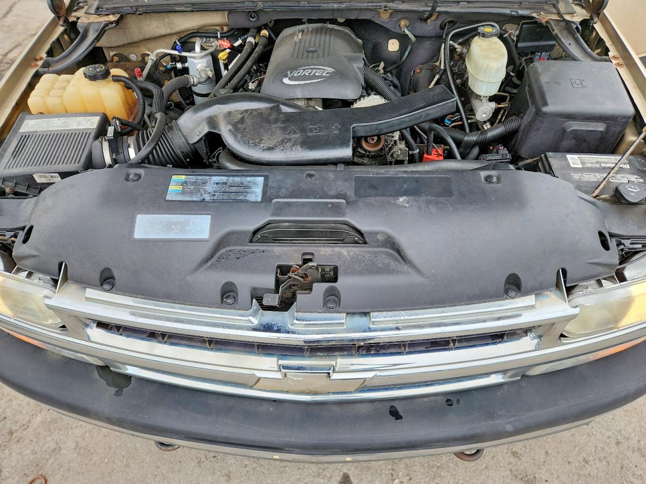 2005 Chevrolet Suburban K1500 Tan vin: 3GNFK16ZX5G167363