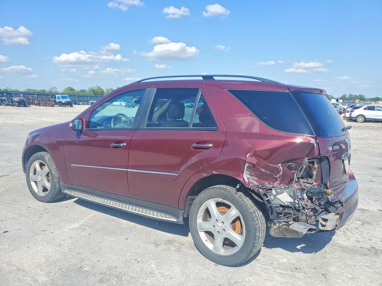 2008 Mercedes-benz Ml 350 Maroon vin: 4JGBB86E78A376314